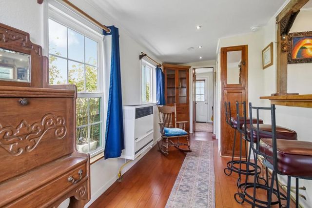890 38th Avenue, Santa Cruz, CA 95062