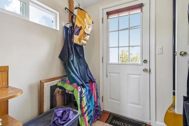 890 38th Avenue, Santa Cruz, CA 95062