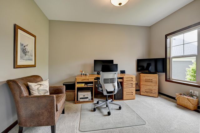 3514 Cove Point Circle NW, Prior Lake, MN 55372