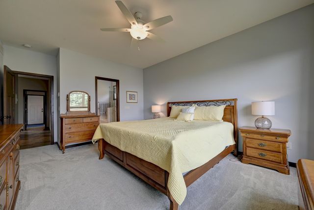 3514 Cove Point Circle NW, Prior Lake, MN 55372