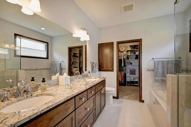 3514 Cove Point Circle NW, Prior Lake, MN 55372