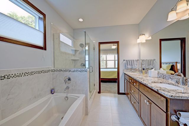 3514 Cove Point Circle NW, Prior Lake, MN 55372