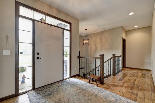 3514 Cove Point Circle NW, Prior Lake, MN 55372