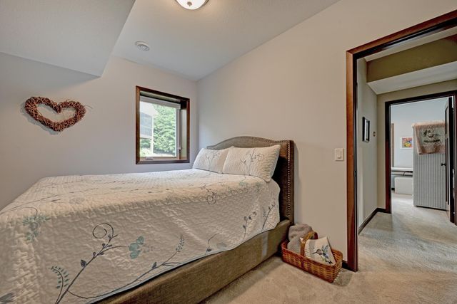 3514 Cove Point Circle NW, Prior Lake, MN 55372