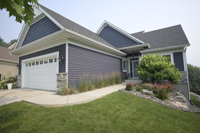 3514 Cove Point Circle NW, Prior Lake, MN 55372