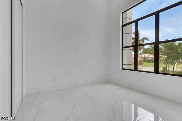 1323 SE 17th ST, Cape Coral, FL 33990