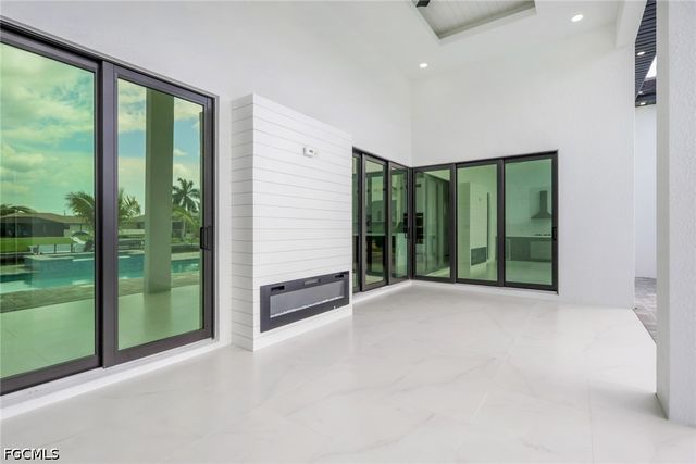 1323 SE 17th ST, Cape Coral, FL 33990