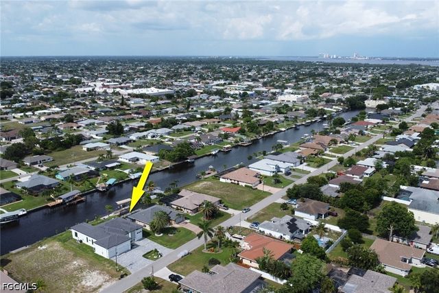 1323 SE 17th ST, Cape Coral, FL 33990