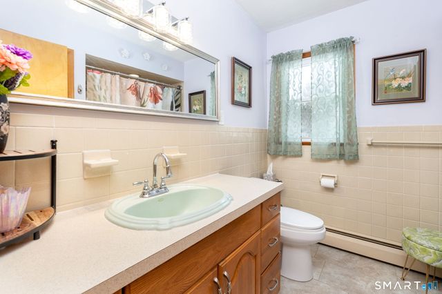 160 Flanders Road, Southington, CT 06489