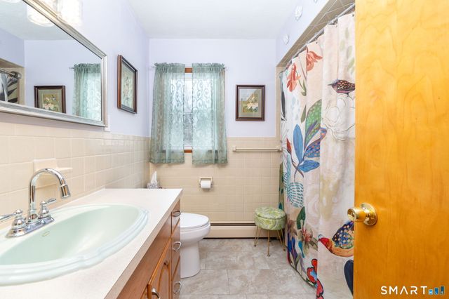 160 Flanders Road, Southington, CT 06489