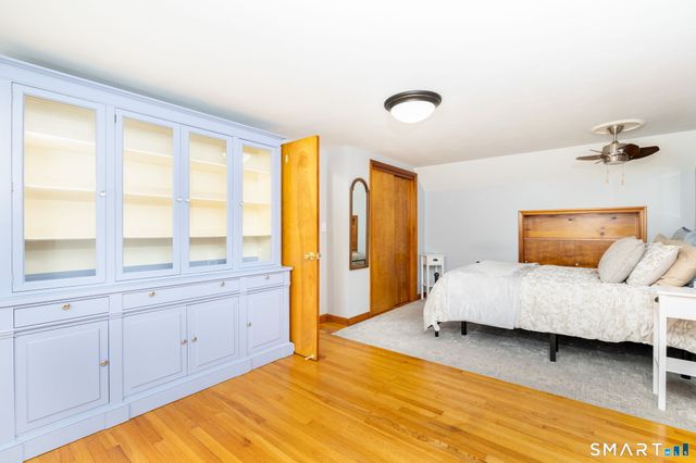 160 Flanders Road, Southington, CT 06489