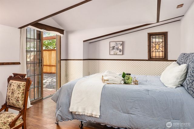 1260 168th Avenue NE, Bellevue, WA 98008