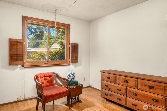 1260 168th Avenue NE, Bellevue, WA 98008