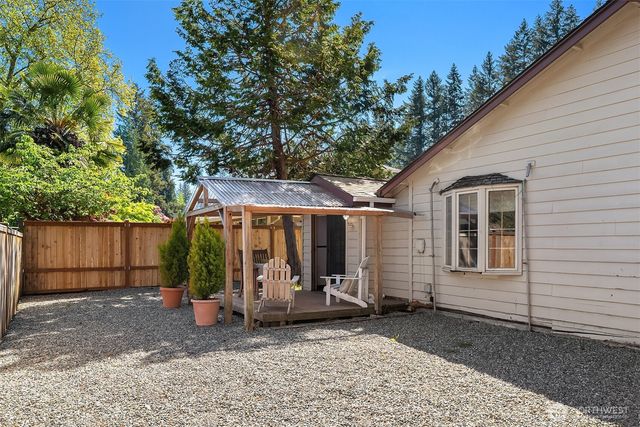 1260 168th Avenue NE, Bellevue, WA 98008