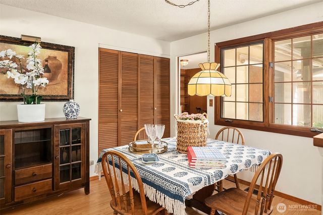 1260 168th Avenue NE, Bellevue, WA 98008