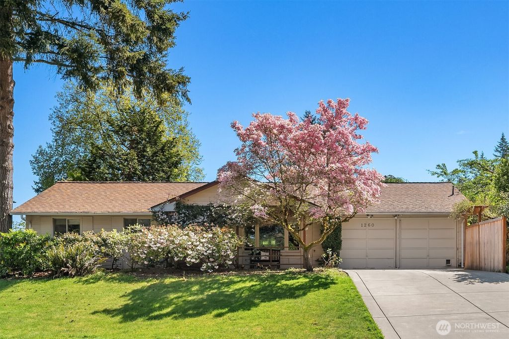 1260 168th Avenue NE, Bellevue, WA 98008