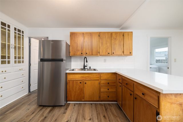 1016 E Orange Avenue, Burlington, WA 98233