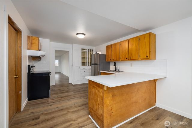 1016 E Orange Avenue, Burlington, WA 98233