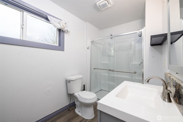 1016 E Orange Avenue, Burlington, WA 98233