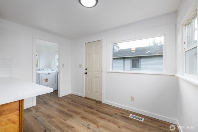 1016 E Orange Avenue, Burlington, WA 98233