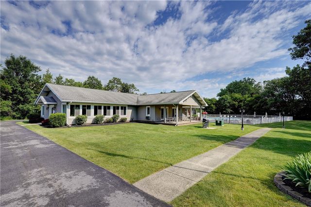 868 Eastbrooke Lane, Brighton, NY 14618