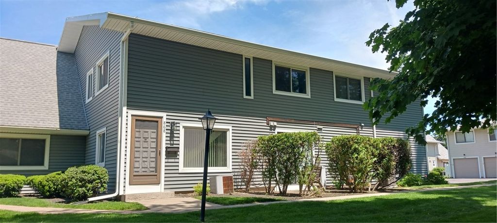 868 Eastbrooke Lane, Brighton, NY 14618