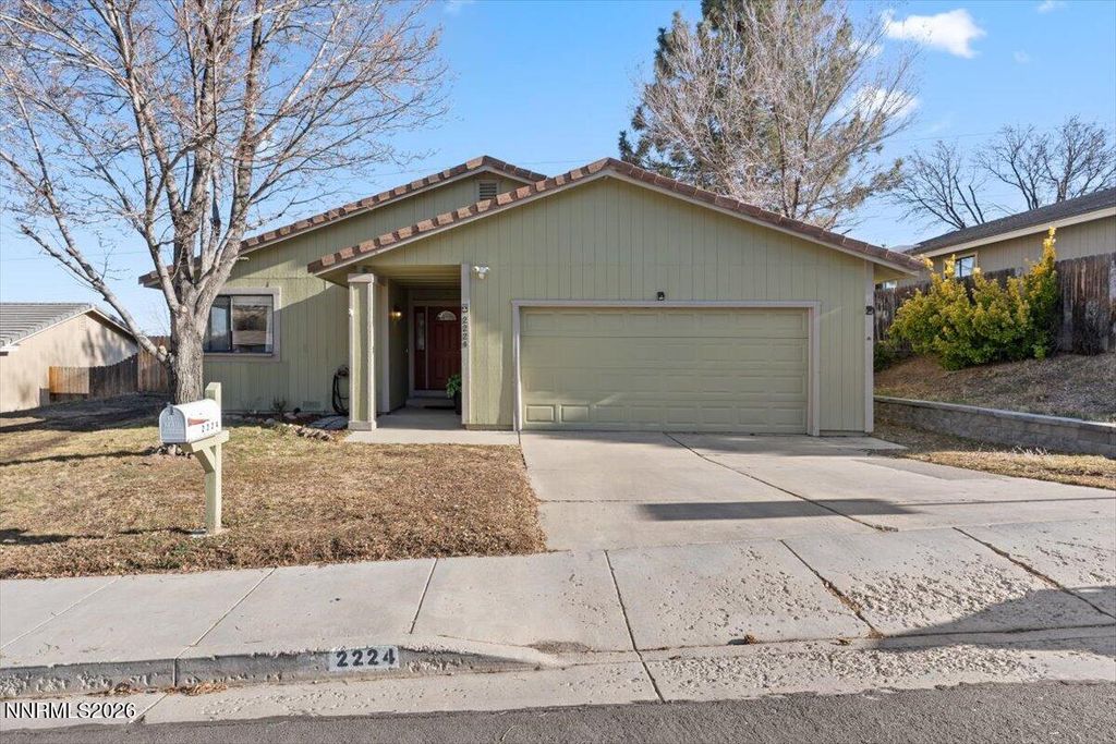 Image 2 of property listing at 2224 Escalera Way, Reno, NV 89523