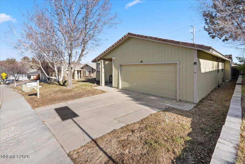 Image 3 of property listing at 2224 Escalera Way, Reno, NV 89523