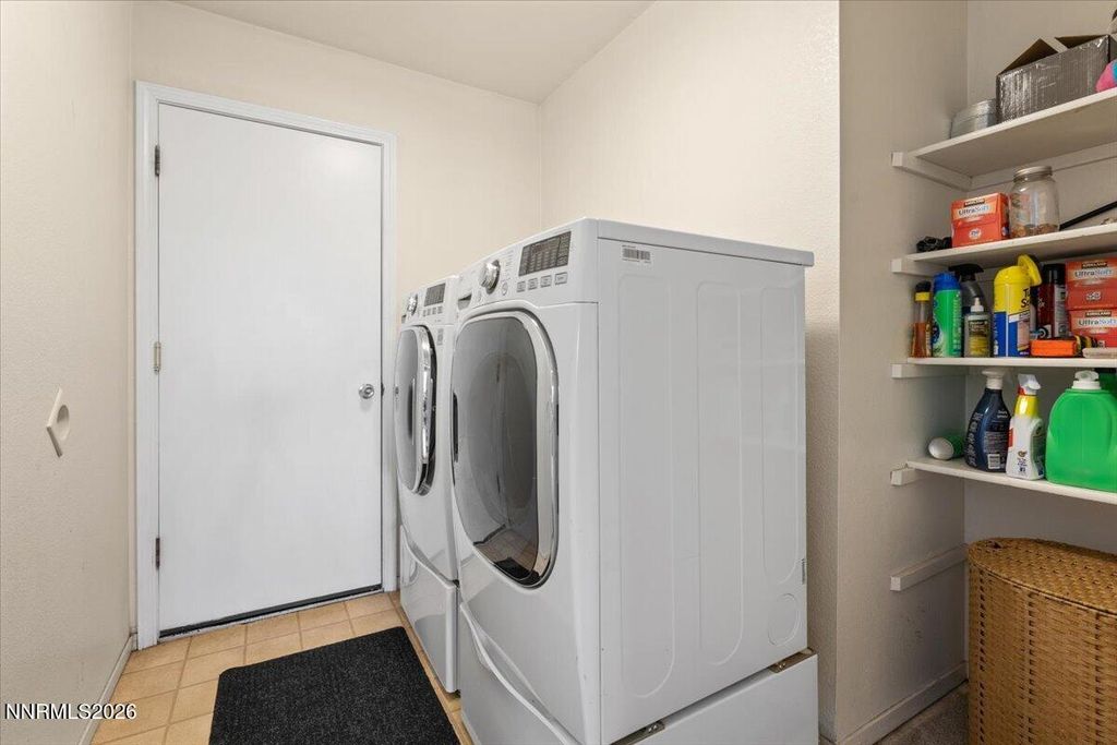 Image 36 of property listing at 2224 Escalera Way, Reno, NV 89523