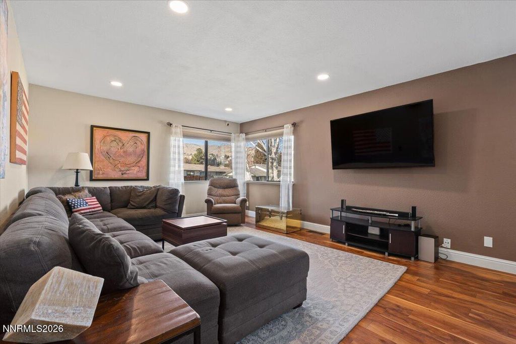 Image 7 of property listing at 2224 Escalera Way, Reno, NV 89523