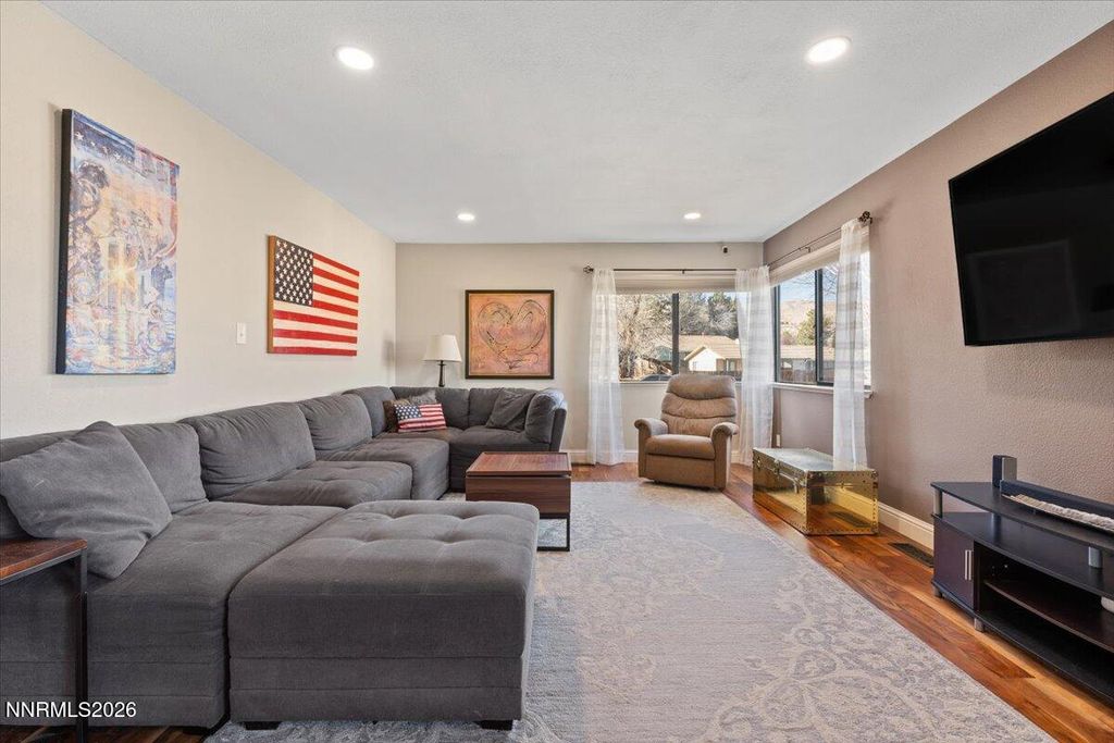 Image 8 of property listing at 2224 Escalera Way, Reno, NV 89523