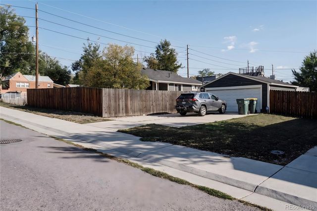4005 W 52nd Avenue, Denver, CO 80212