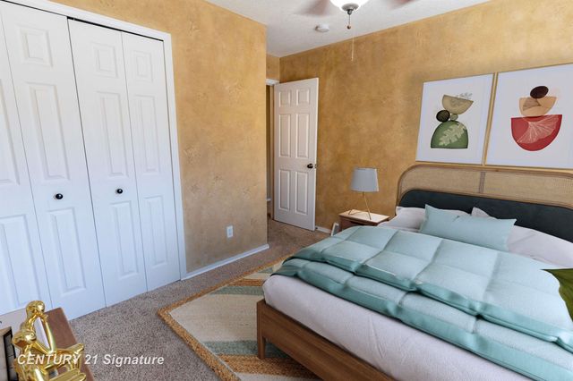 5808 Lantern Lane, Midland, MI 48642