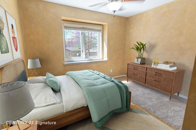 5808 Lantern Lane, Midland, MI 48642