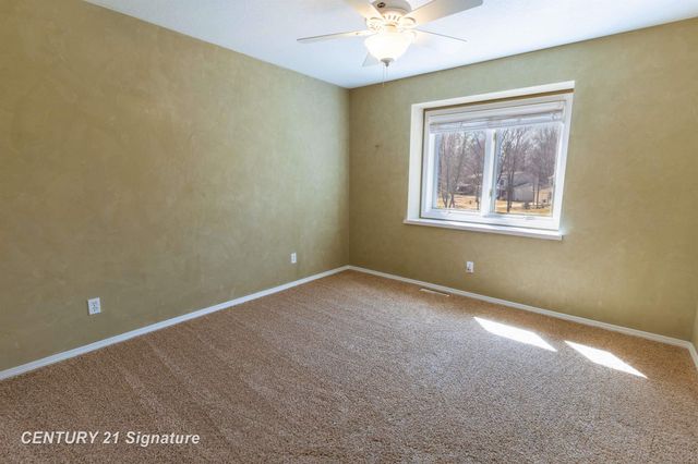 5808 Lantern Lane, Midland, MI 48642