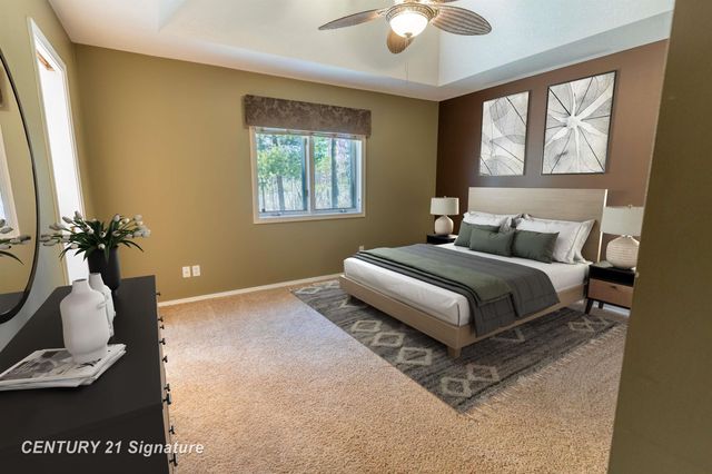 5808 Lantern Lane, Midland, MI 48642