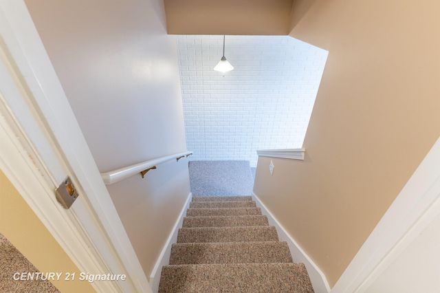 5808 Lantern Lane, Midland, MI 48642