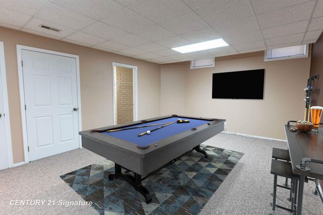 5808 Lantern Lane, Midland, MI 48642