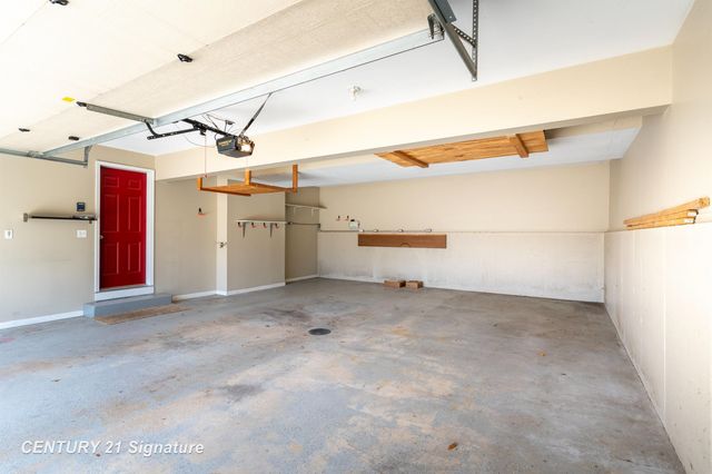 5808 Lantern Lane, Midland, MI 48642