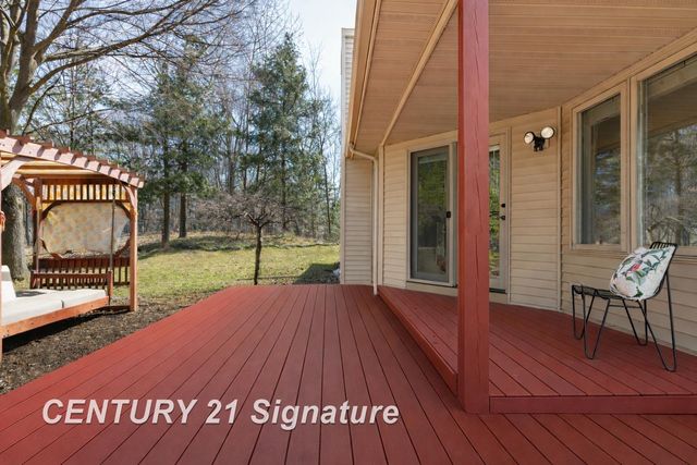 5808 Lantern Lane, Midland, MI 48642