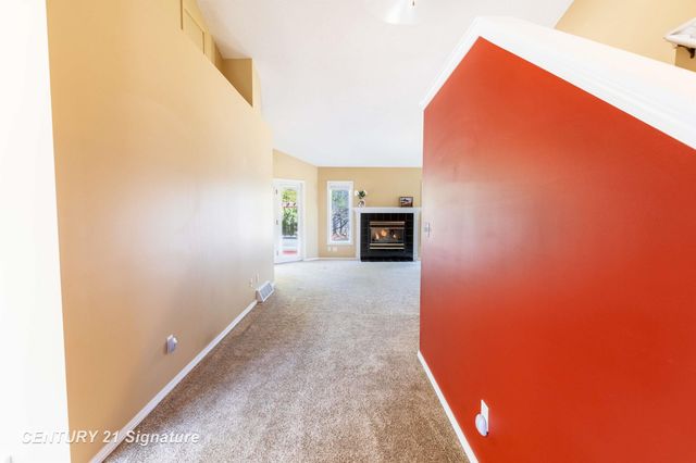 5808 Lantern Lane, Midland, MI 48642