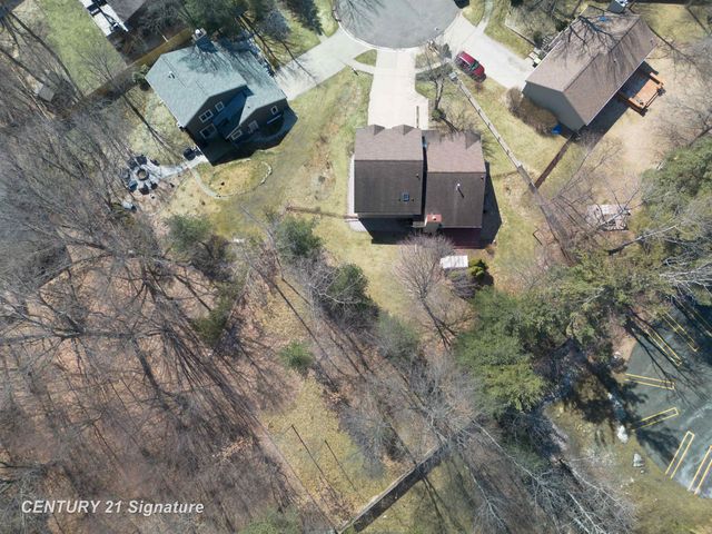 5808 Lantern Lane, Midland, MI 48642