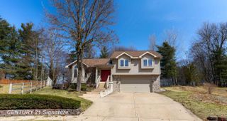 5808 Lantern Lane, Midland, MI 48642