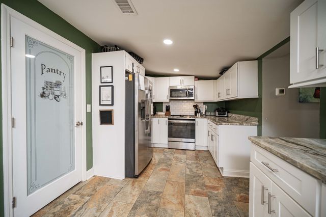 9202 Link Rd, Christiana, TN 37037