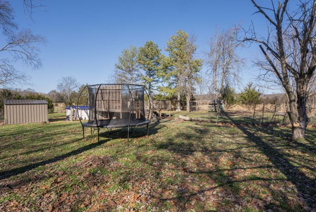 9202 Link Rd, Christiana, TN 37037