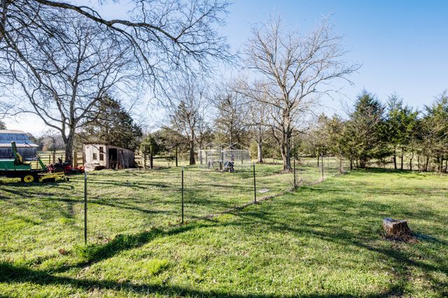 9202 Link Rd, Christiana, TN 37037