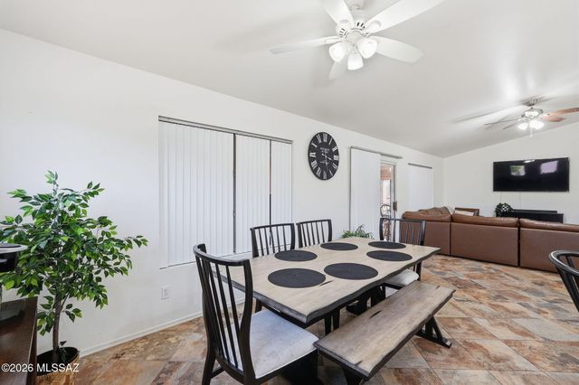 17877 S Camino Confianza, Sahuarita, AZ 85629