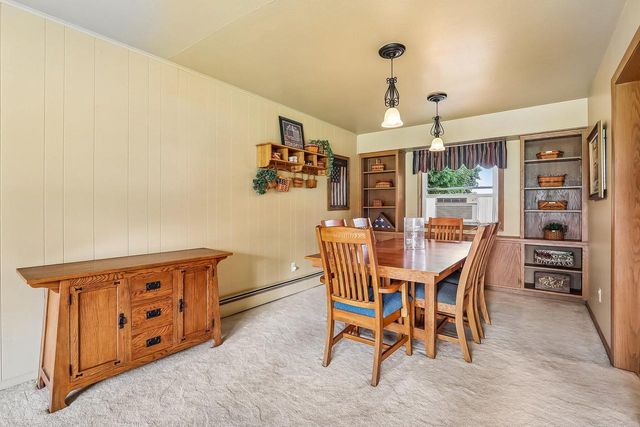 3322 S 121st STREET, West Allis, WI 53227