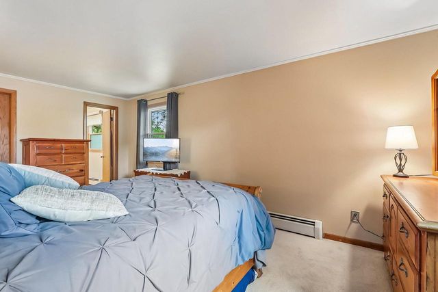 3322 S 121st STREET, West Allis, WI 53227