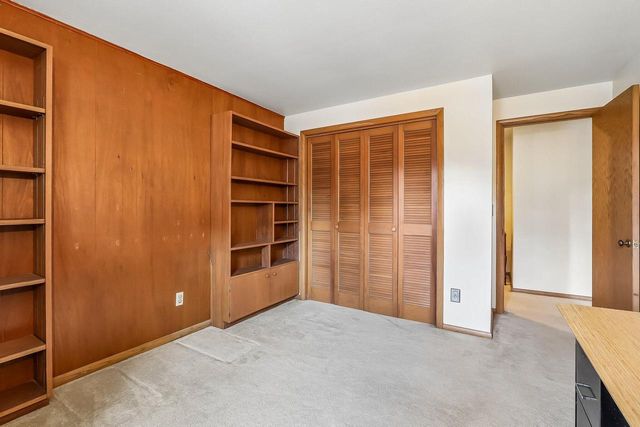 3322 S 121st STREET, West Allis, WI 53227